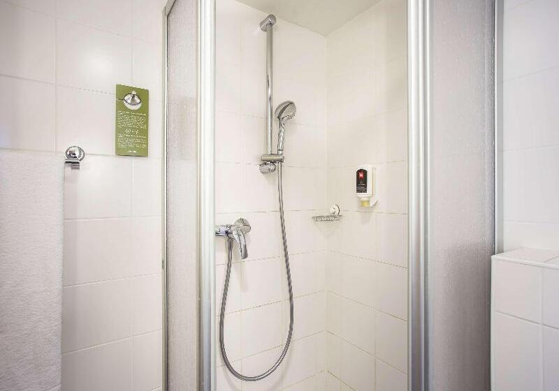 חדר סטנדרט עם מיטת קינג, Ibis Wörthersee