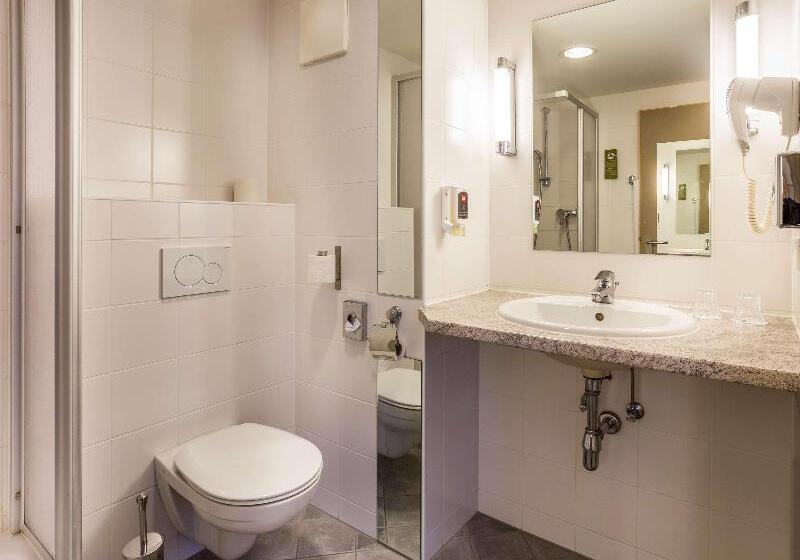 חדר סטנדרט עם מיטת קינג, Ibis Wörthersee