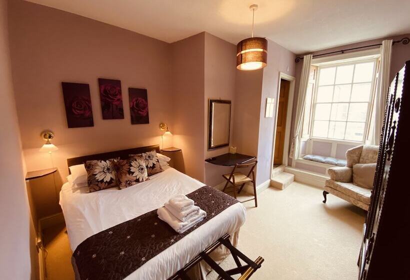 Номер Стандарт, Kings Head