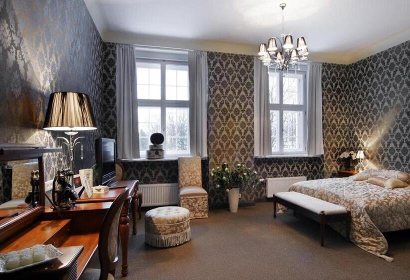 اتاق استاندارد, Malpils Manor