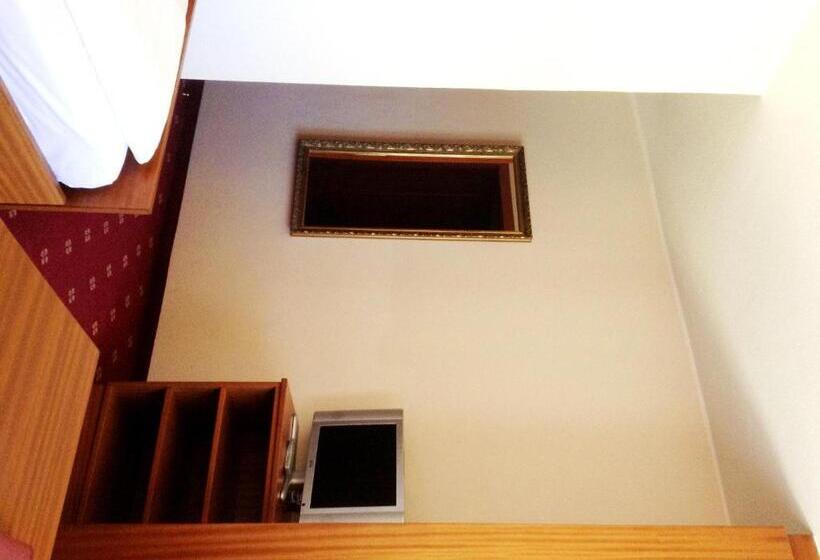 חדר סטנדרט יחיד, Park