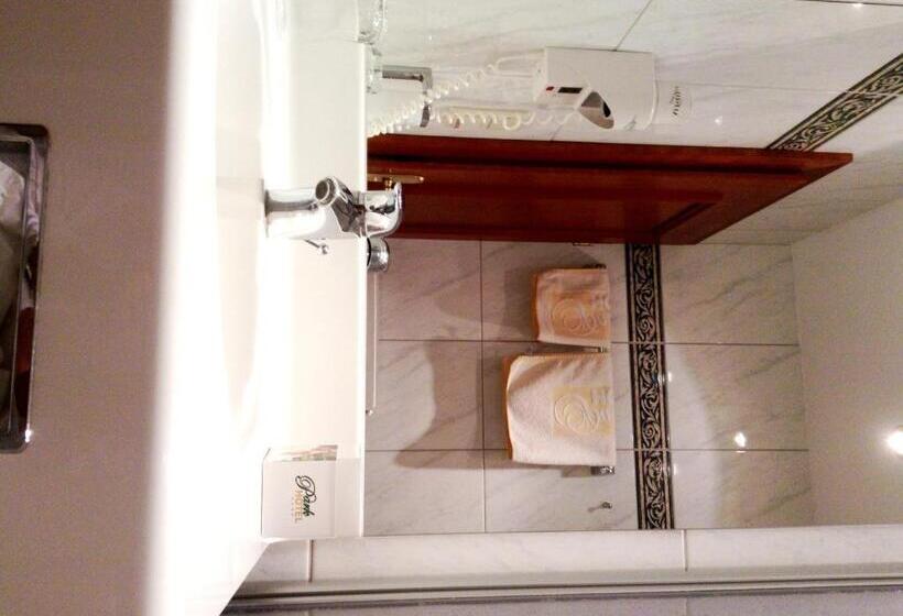 חדר סטנדרט יחיד, Park