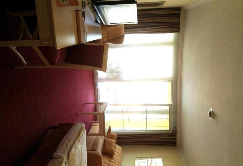 חדר משפחתי דלוקס, Park