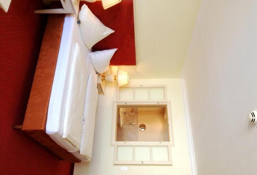 חדר משפחתי דלוקס, Park