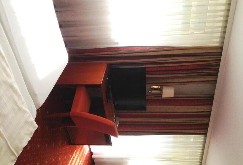 חדר משפתחתי סופריור, Park