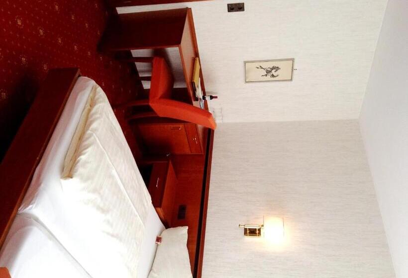 חדר משפתחתי סופריור, Park