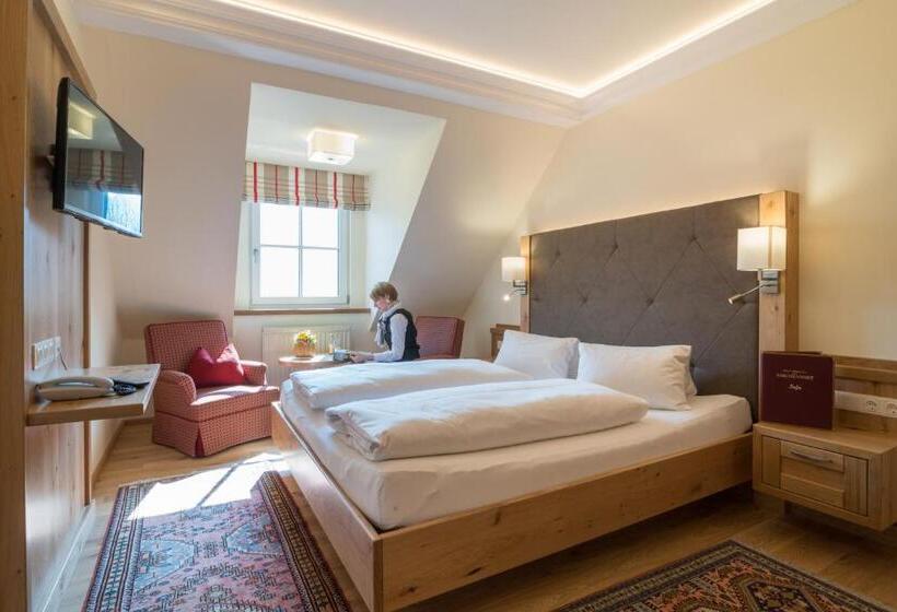 חדר בסיסי, Restaurant Kirchenwirt