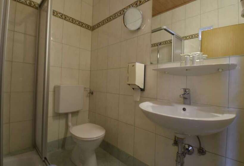 Номер Economy, Restaurant Müllner