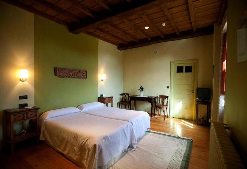 스탠다드 룸, Rectoral De Castillon