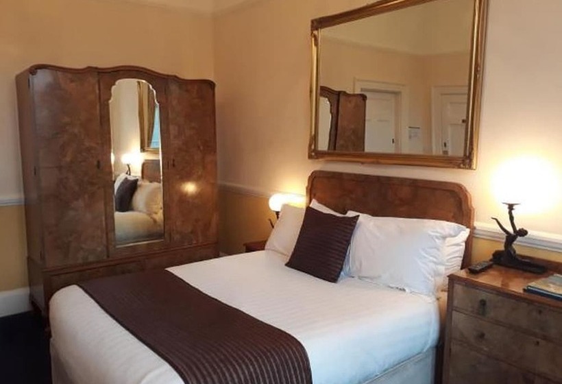 Номер Стандарт, Lynford Hall Hotel