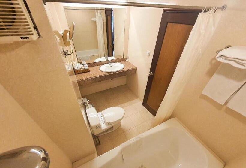 اتاق پریمیوم با چشم‌انداز دریاچه, Thang Loi Hotel Hanoi