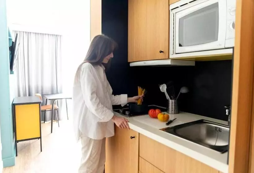 استودیوی استاندارد, Aparthotel Adagio Annecy Centre
