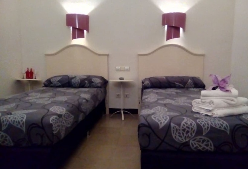 غرفة قياسية, Aquamar