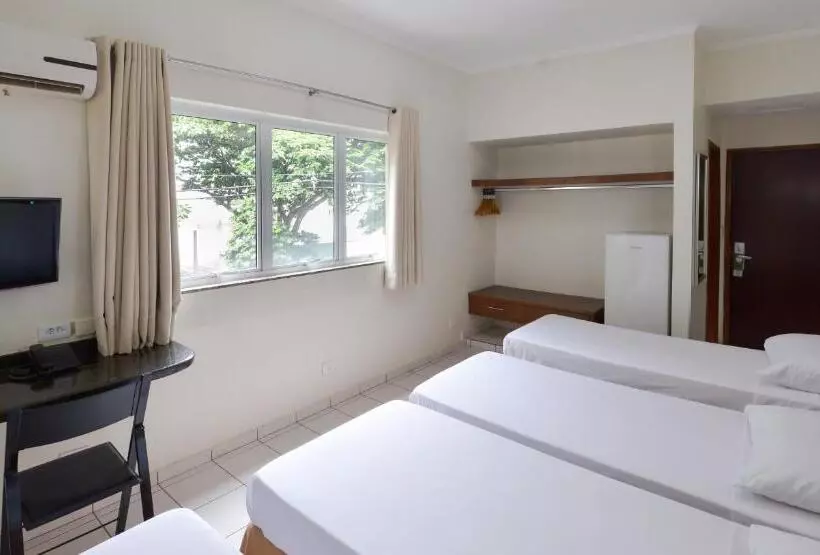اتاق استاندارد چهار تخته, Araucaria Hotel Business   Maringá