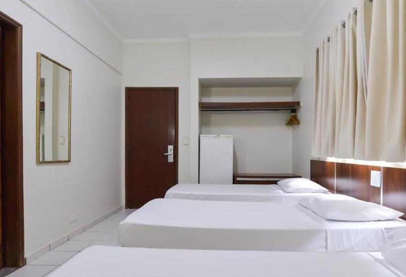 Номер Стандарт Трехместный, Araucaria Hotel Business   Maringá