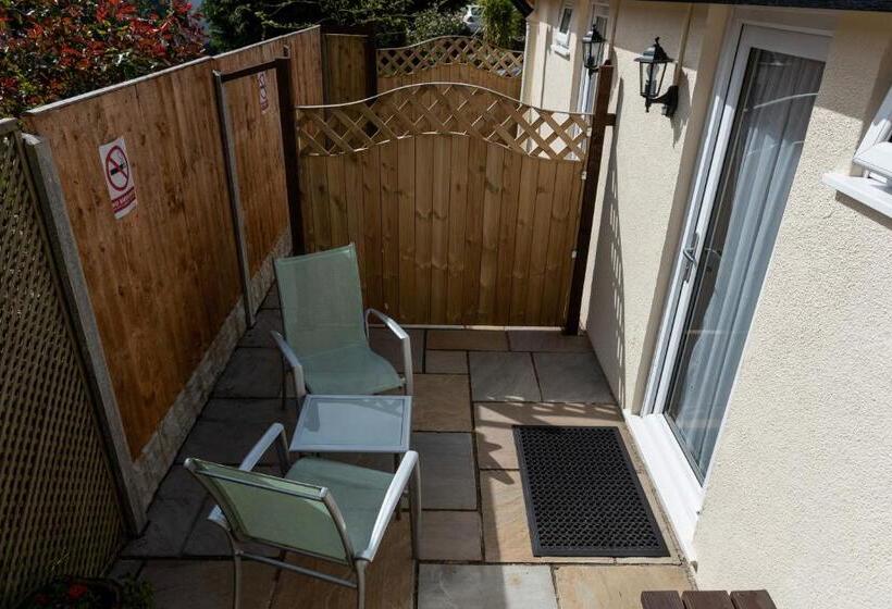 适合残疾人士使用的带超级大床的标准间, Estuary Lodge Motel B&b