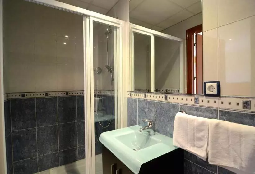 اتاق استاندارد, Hostal La Gola