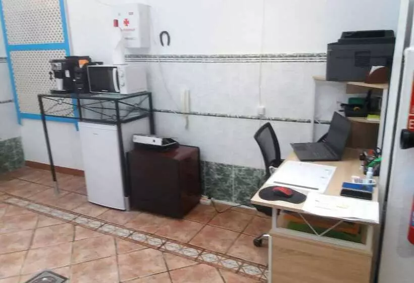 اتاق استاندارد سه نفره, Pension Cibeles