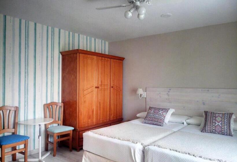 اتاق لوکس با چشم‌انداز دریا, Rodeiramar 2a