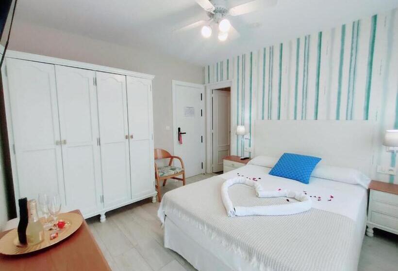 اتاق لوکس با چشم‌انداز دریا, Rodeiramar 2a