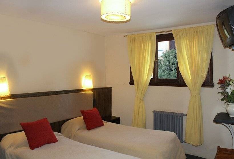 スタンダードルーム, 7 Lagos