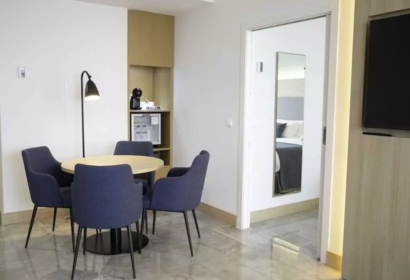 سوییت جونیور, Occidental Murcia Agalia