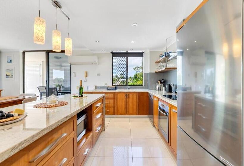 شقة ديلوكس غرفتين نوم مطلة على البحر, Argosy On The Beach