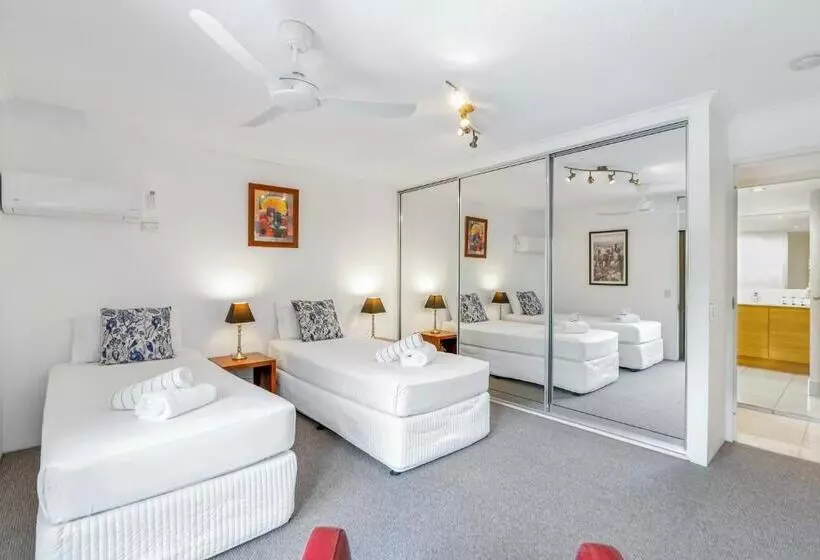 2 Bedroom Deluxe Apartment Sea View, Argosy On The Beach