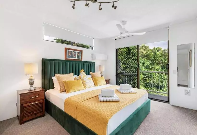 2 Bedroom Deluxe Apartment Sea View, Argosy On The Beach