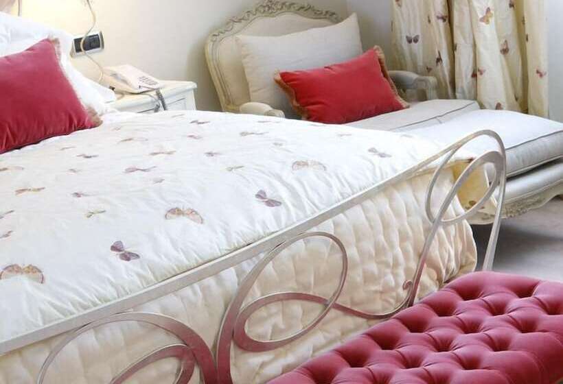 غرفة كلاسيكية, Castillo Del Bosque La Zoreda