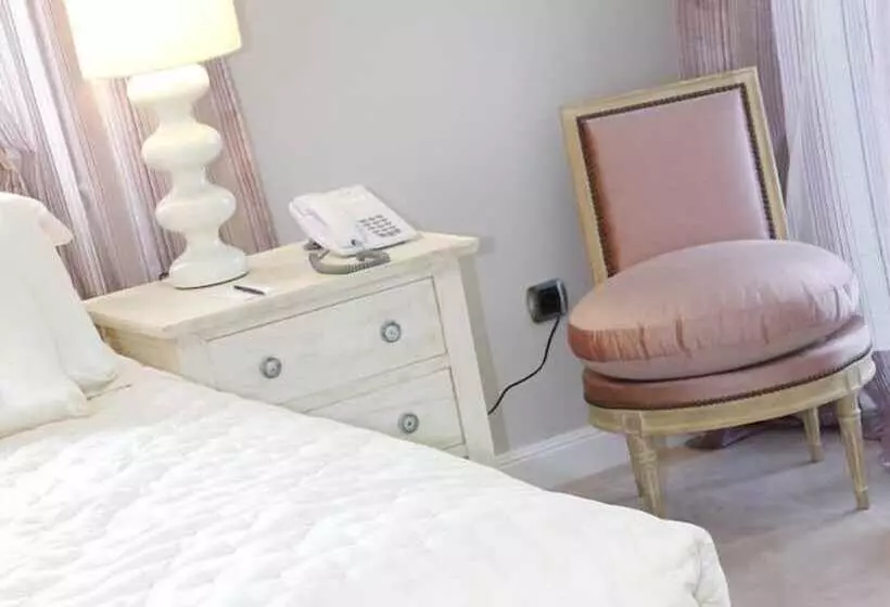 Classic Room, Castillo Del Bosque La Zoreda