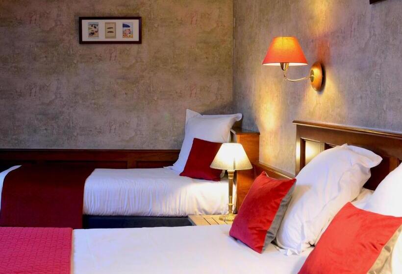 スタンダードトリプルルーム, Coq