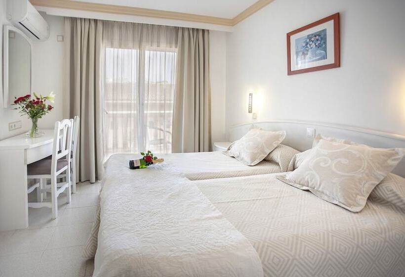 חדר סטנדרט עם מרפסת, Cupidor