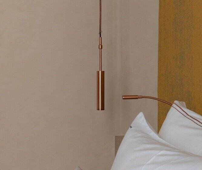 اتاق اجرایی, Hôtel De Lille Saint Germain Des Près