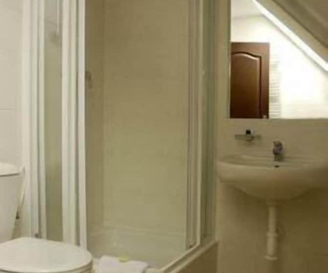 חדר סטנדרט, Domovina