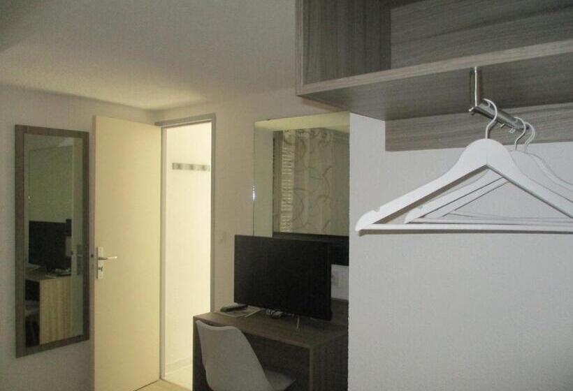 スタンダードシングルルーム, Du Commerce