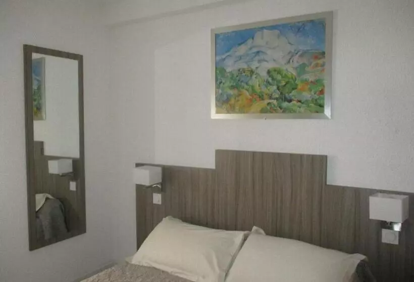 Standard-huone, Du Commerce
