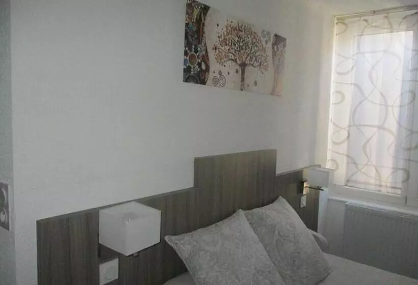 Standard-huone, Du Commerce