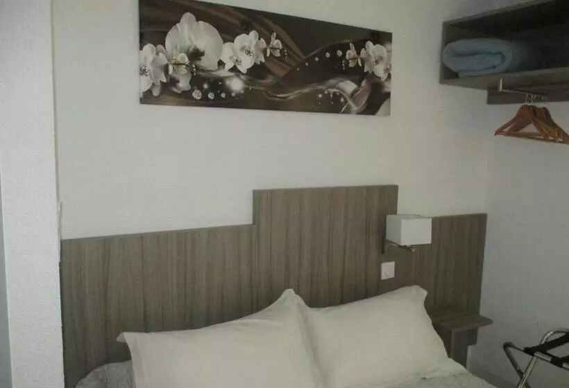 Standard-huone, Du Commerce