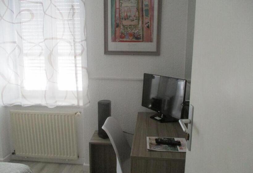 スタンダードルーム, Du Commerce