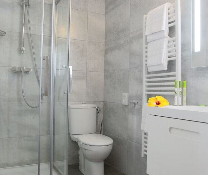 غرفة قياسية, Hôtel Le Clos Roussillon