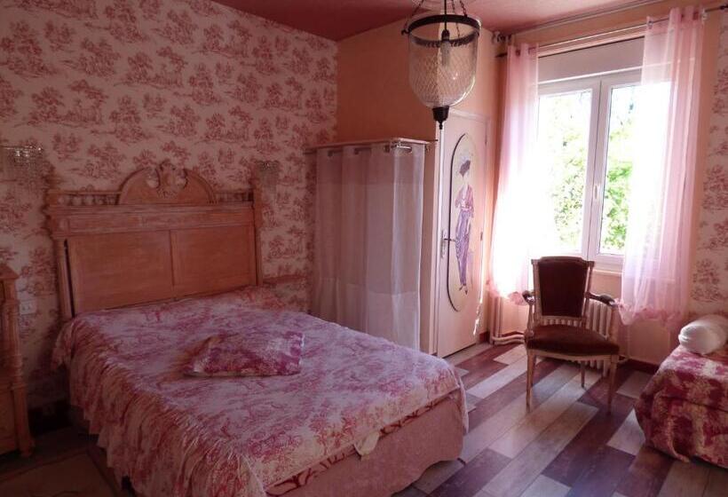 Семейный Номер, Hôtel Restaurant Le Beau Site