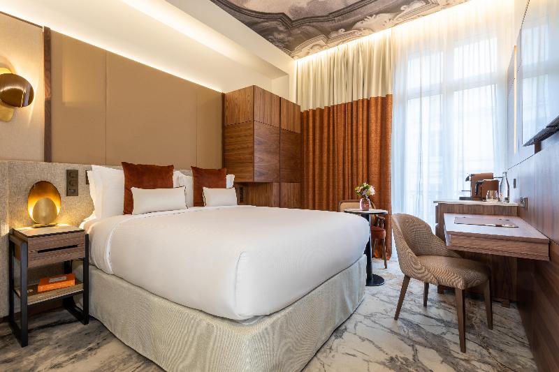 اتاق کلاسیک, Intercontinental Paris Champs Elysées Etoile, An Ihg
