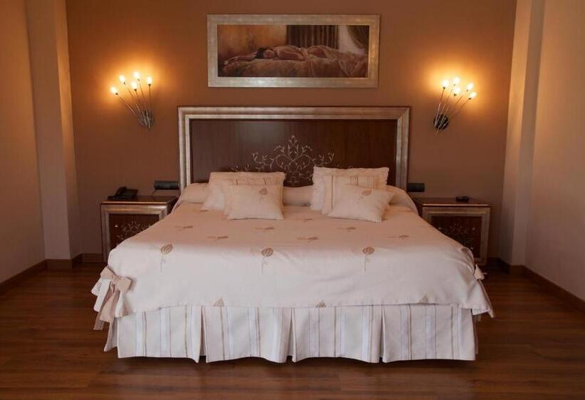 Люкс, Los Dolmenes