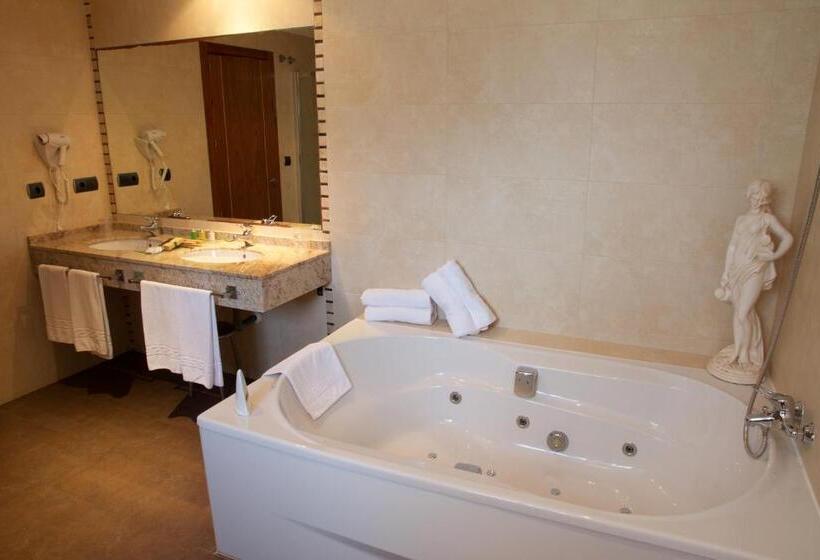 Люкс, Los Dolmenes