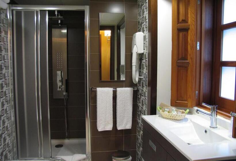 スタンダードルーム, Rolle