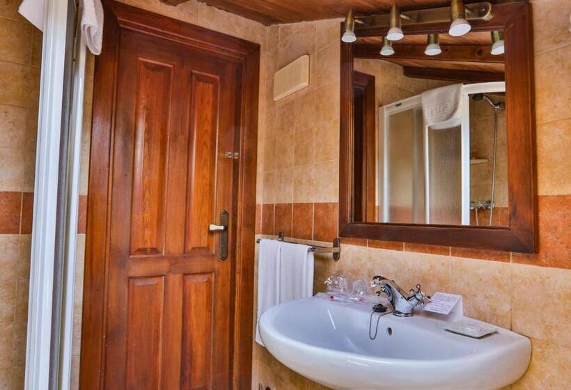 房顶倾斜的标准房间, Coto Del Valle De Cazorla