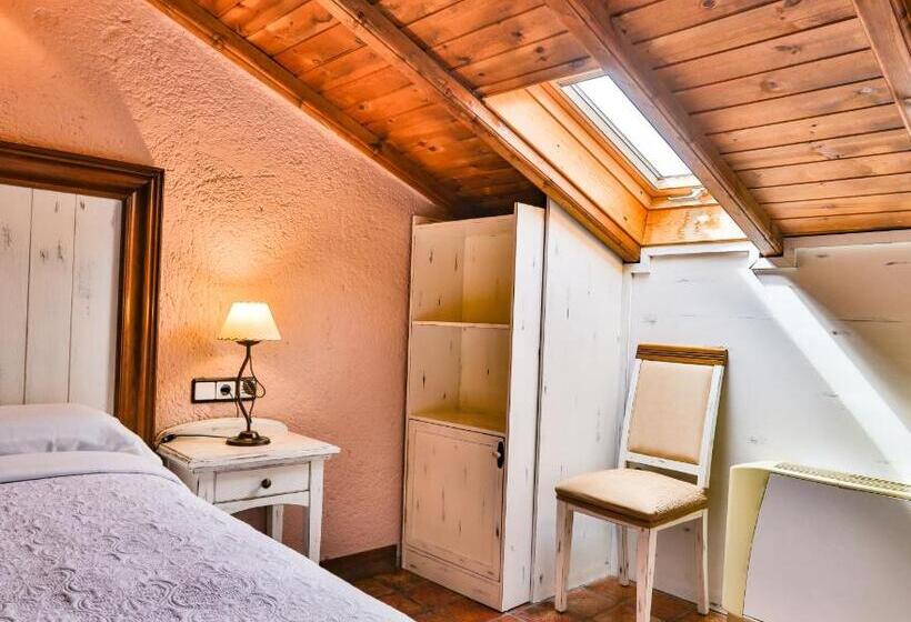 房顶倾斜的标准房间, Coto Del Valle De Cazorla