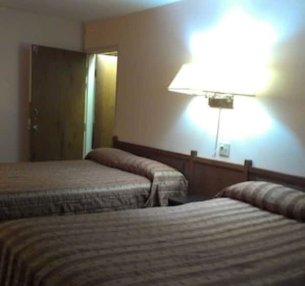 غرفة عائلية, Sunset Inn