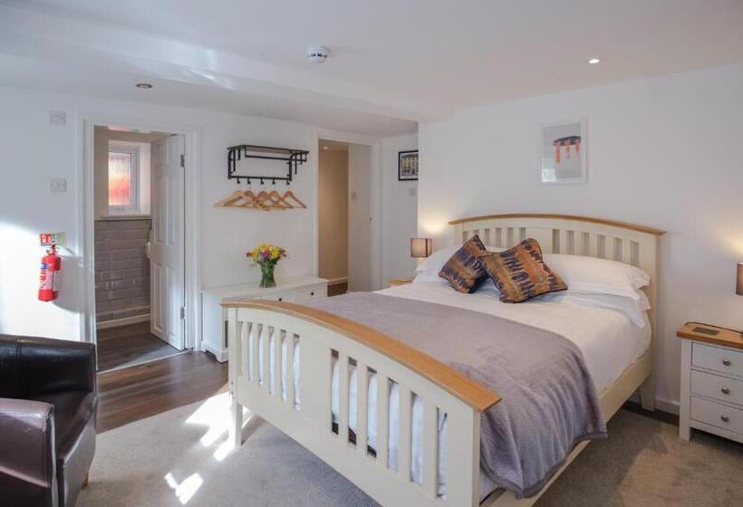 غرفة عائلية, The Water Rat Ironbridge